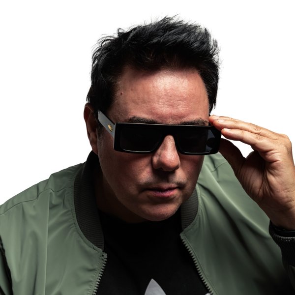 Javi Colors Tracks & Releases on Traxsource