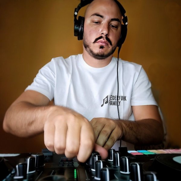 FederFunk - ' WEEKEND WEAPONS 63 ' on Traxsource
